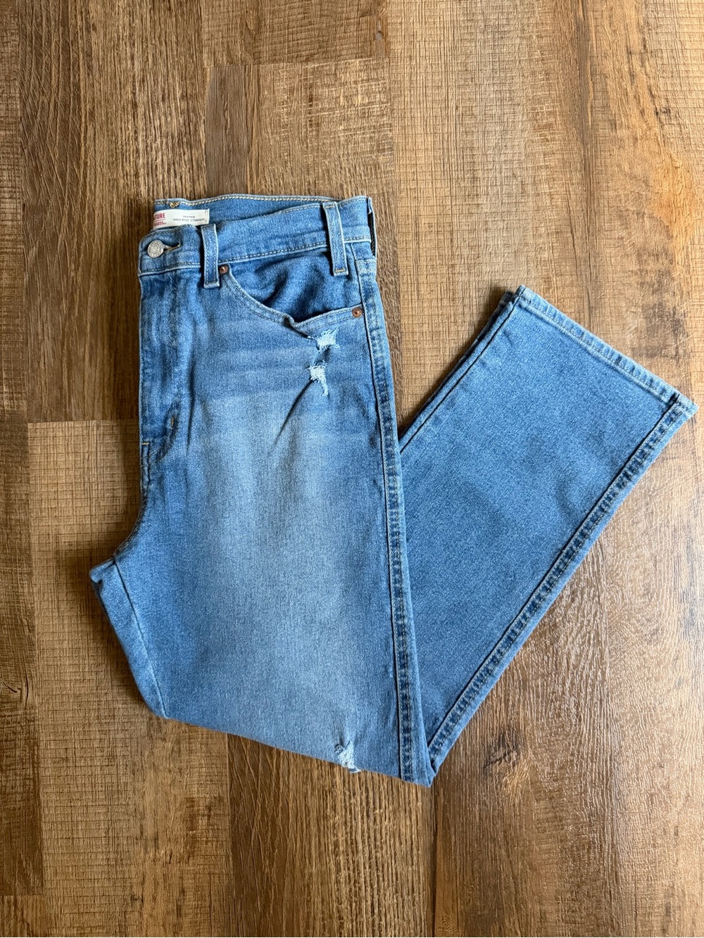 Signature by Levi Strauss High Rise Slim Straight Jeans